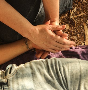 Monique Fisher Terapeuta integrativa, terapia, florais de bach, reiki, meditação e constelação familiar. Atendimento online e presencial em São Paulo SP. Consultoria e terapia para empresas.